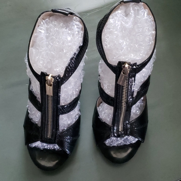 EUC Michael Kors Heels - Picture 8 of 9